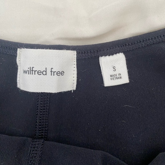 NWT Aritzia Divinity 7” Romper Small - Picture 4 of 8